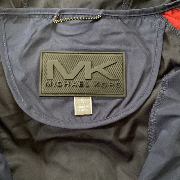 EUC- fantastic rain / windbreaker jacket- pull on - Picture 13 of 16